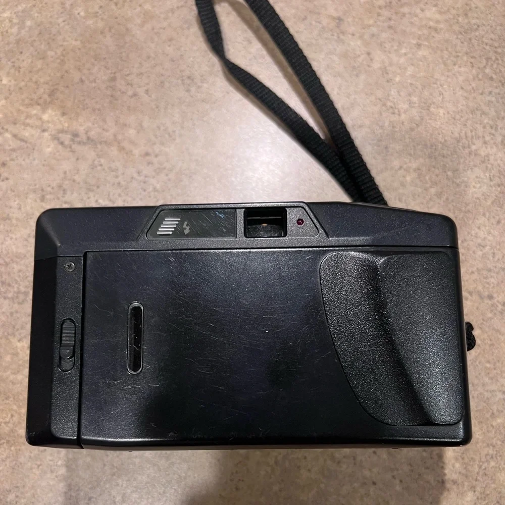 Vintage Canon Snappy K Point and Shoot 35mm Film Compact Camera - Tested